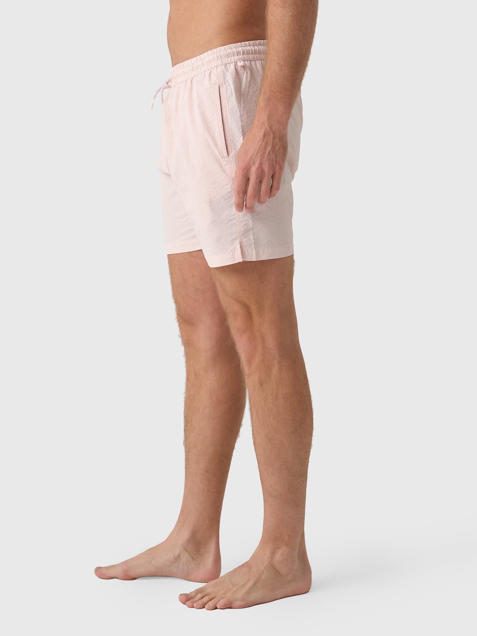 04651 / A Trip In A Bag Men's Mono Seersucker Swim Trunk