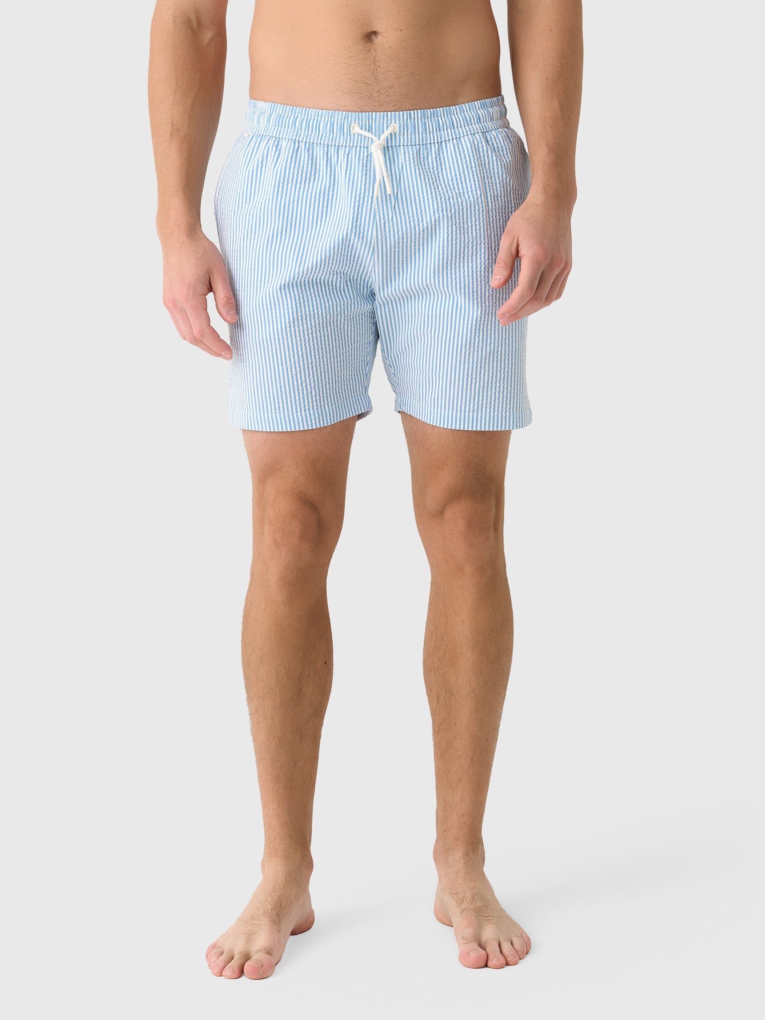 04651 / A Trip In A Bag Men's Seersucker Swim Trunk