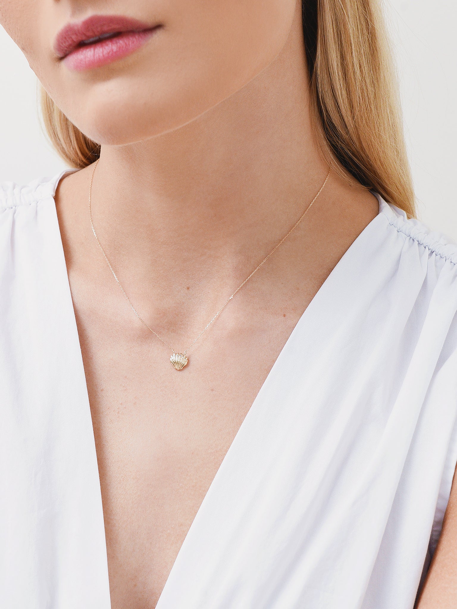 Adina Reyter Pavé Clamshell Necklace