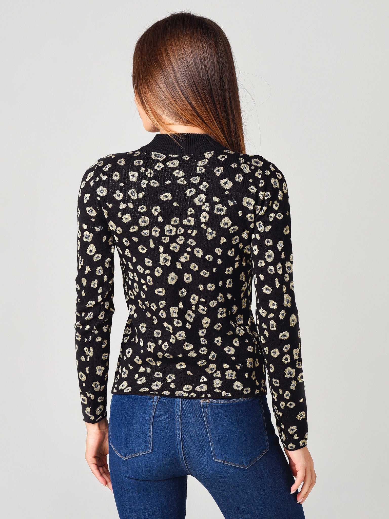 525 Women's Jacquard Cutout Mockneck Top